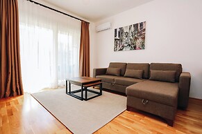 Status Apartments 140