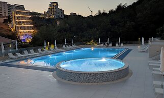 Status Apartments 140