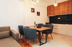 Status Apartments 140