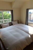 Aoyama House