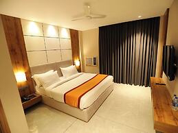 Geetanjali Hotel and Suites
