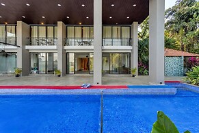 Serene Candolim 2bhk With Infinity Pool