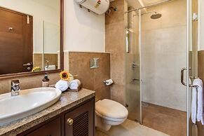 Serene Candolim 2bhk With Infinity Pool