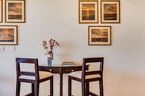 Serene Candolim 2bhk With Infinity Pool