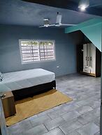Peaceful Morales Getaway With 3 Spacious Bedrooms