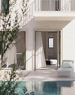 Lantana Villas and Hotel
