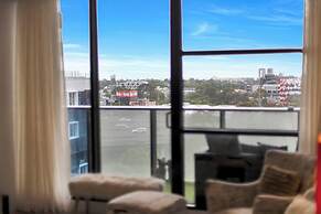 Luxurious one Bedroom Apartment With Pool