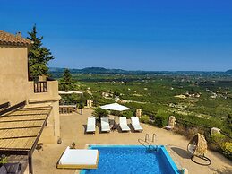 Amorosa Villas
