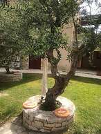 Amorosa Villas