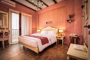Amorosa Villas