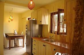 Amorosa Villas