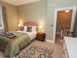 Fairfield House