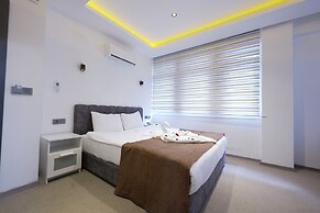 Marine Point Hotel