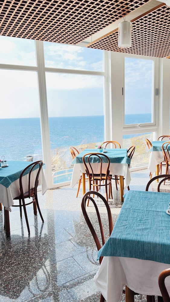 Zeeva Hotel & Resort