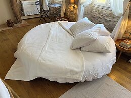 Sweet Home Cornelia