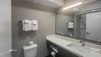 Studio 6 – Fort Frances, On