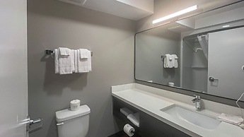 Studio 6 – Fort Frances, On