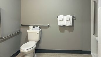 Studio 6 – Fort Frances, On