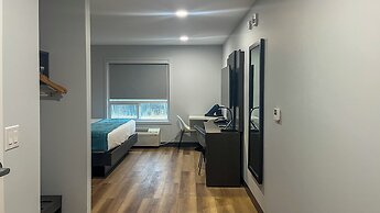 Studio 6 – Fort Frances, On