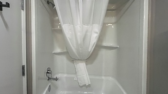 Studio 6 – Fort Frances, On