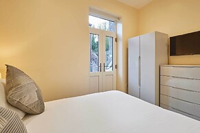 Host Stay Ross View Ground Floor Apartment