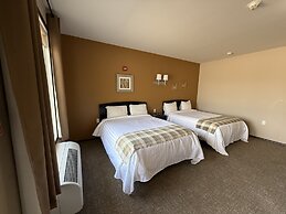 Moosehorn Motor Hotel