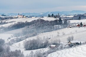 Vila Trate Apartments