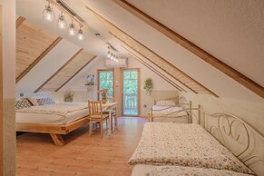 Vila Trate Apartments