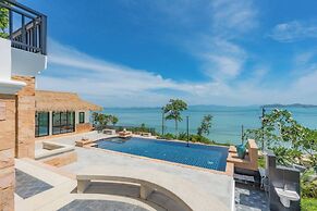 Golden Horizon Villa