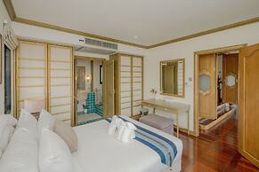 Golden Horizon Villa