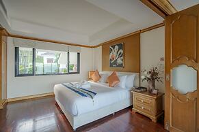 Golden Horizon Villa