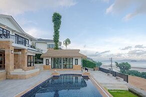 Golden Horizon Villa