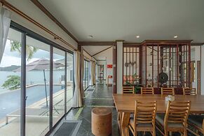 Golden Horizon Villa