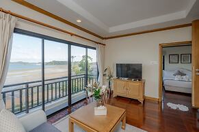 Golden Horizon Villa