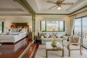 Golden Horizon Villa