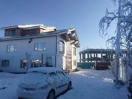 The Gulmarg Gateway Resort Tanmarg
