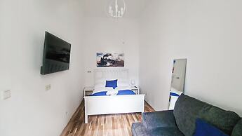 Modern 3BR Apartment Near Stadthalle