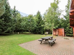 Little Bears Hideaway @ 23 Lakeside