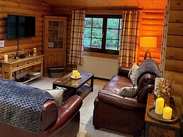 Little Bears Hideaway @ 23 Lakeside