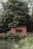 Herons Lake Retreat