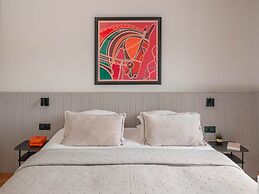 Large Chic Stylish Villa Superb Garden