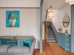 Large Chic Stylish Villa Superb Garden