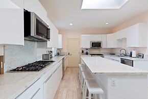 Spacious Single Level Home In Poway