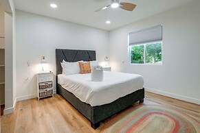 2 Mi to Dtwn: Gorgeous Gilbert Gem w/ Private Yard