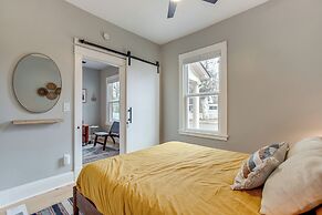 Walk to Eats! Berkeley Haven w/ Pet-friendly Yard