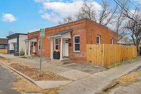 Walk to Eats! Berkeley Haven w/ Pet-friendly Yard