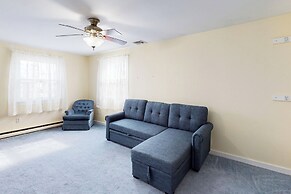 Dog-friendly 5BR Beach Retreat w/ Large Deck