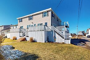 Dog-friendly 5BR Beach Retreat w/ Large Deck