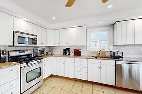 Dog-friendly 5BR Beach Retreat w/ Large Deck