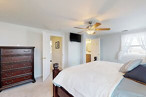 Dog-friendly 5BR Beach Retreat w/ Large Deck
